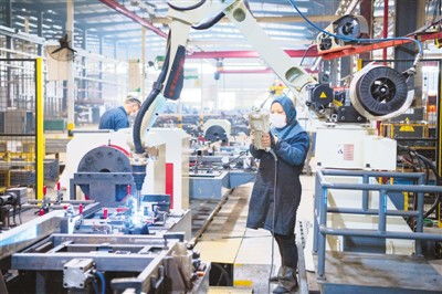 戰 疫 當前智能制造重任在肩 工廠少見人生產更智能 中共中央網絡安全和信息化委員會辦公室
